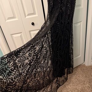 Elegant Black Lace Prom Dress